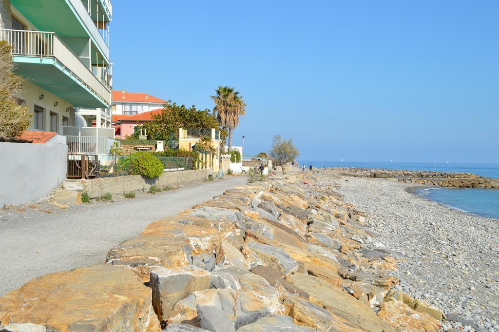 Riva Beach Apartment Riva Ligure Exterior foto